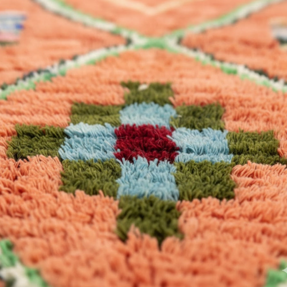 Tapis Berbère Boujad Fait Main – Orange Vif, Motifs Tribaux Émeraude et Bleu Roi