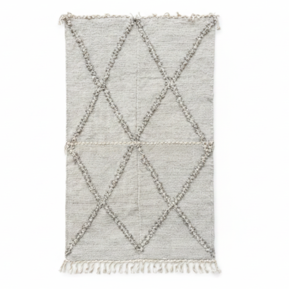 Tapis Berbère Zanafi Marocain Tissé Main – Losanges en Relief Laine Naturelle Blanc Cassé